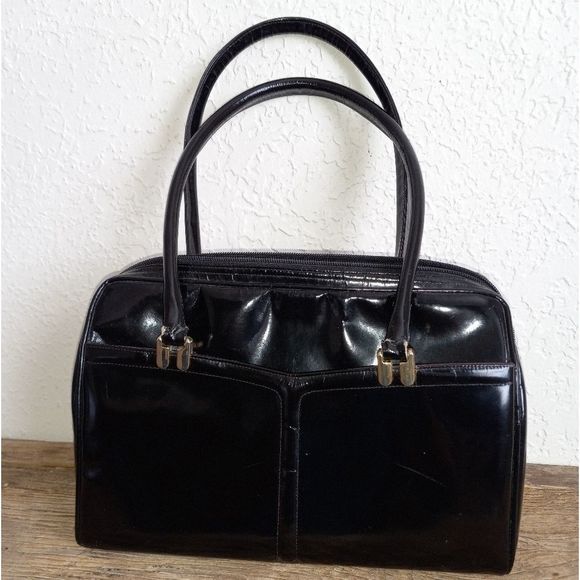 Morris Moskowitz Handbags - Morris Maskowitz Patten Leather Purse
